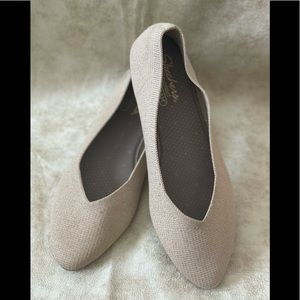 Skechers Size 11 Nude Flats